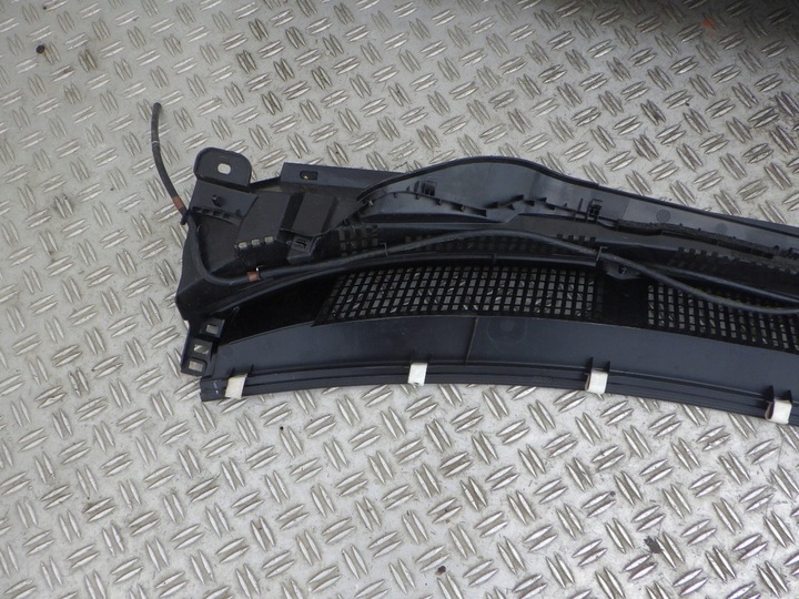 фото №8, Toyota aygo x панель под лобовым стеклом 55708-0h150