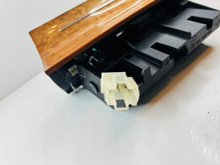 фото №9, Попільничка skoda superb i 3u4 3u1857962 1.9l дизель 96kw 2004