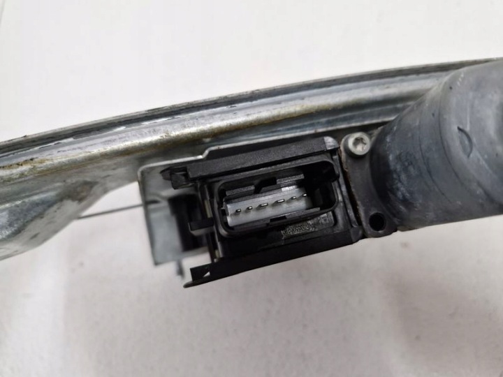 фото №5, Peugeot 208 i 1 подъемник стекла левые перед 6 pin eu 9816401780 9816402180