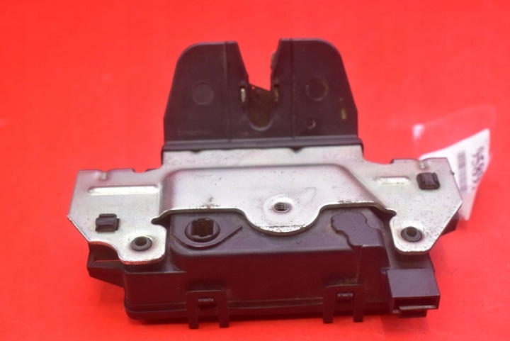 фото №5, Замок кришки зад багажника 13117285 opel zafira b 05-10