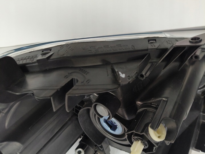 фото №8, Лампа ліва фара toyota auris 10-12 рестайлінг