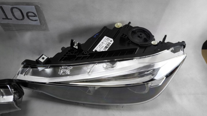 фото №11, Bmw f30 f31 рестайлінг lci повний led ліве праве фара 8739559 8739560 тінь