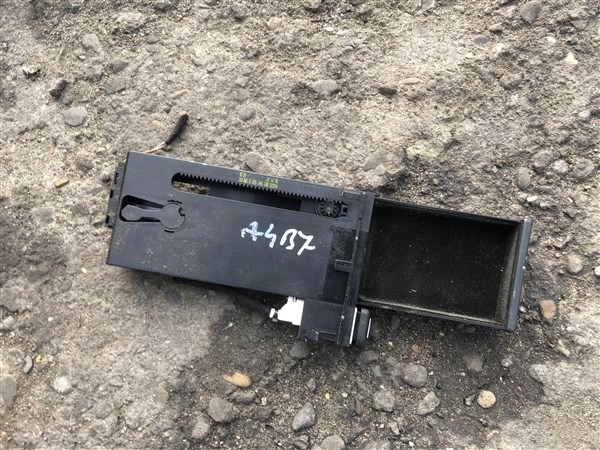 фото №5, Szuflatka малий бардачок audi a4 b7 8e1941561e