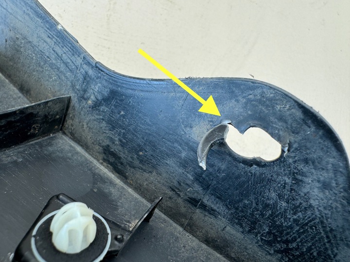 фото №11, Toyota chr c-hr 16-23r планка крила лівий зад ліва задня