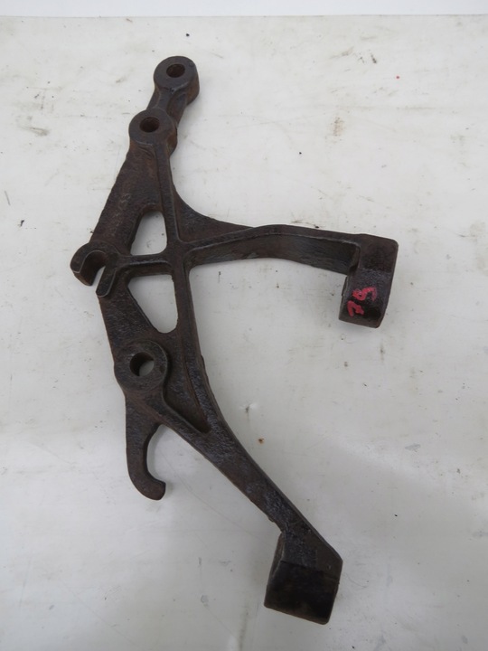 фото №8, Кронштейн кріплення фільтра повітря лівий/правий перед scania 124 420 1333733