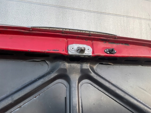 фото №9, Крышка крышка багажника mercedes 107 slc