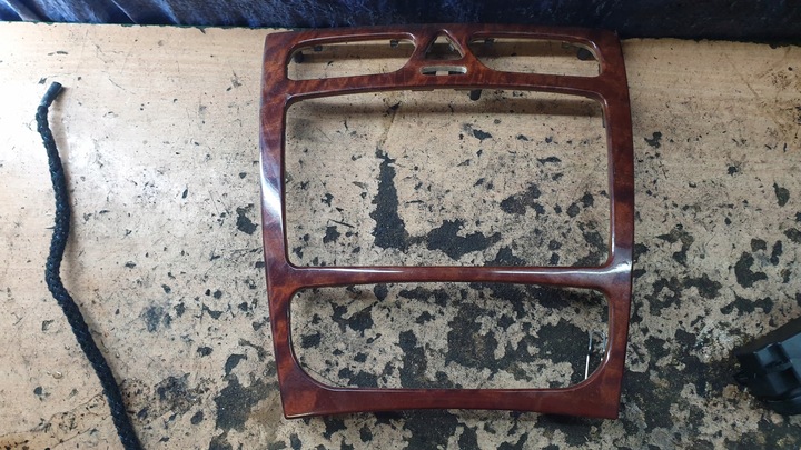 фото №1, Mercedes w203 панель рамка радио дерево