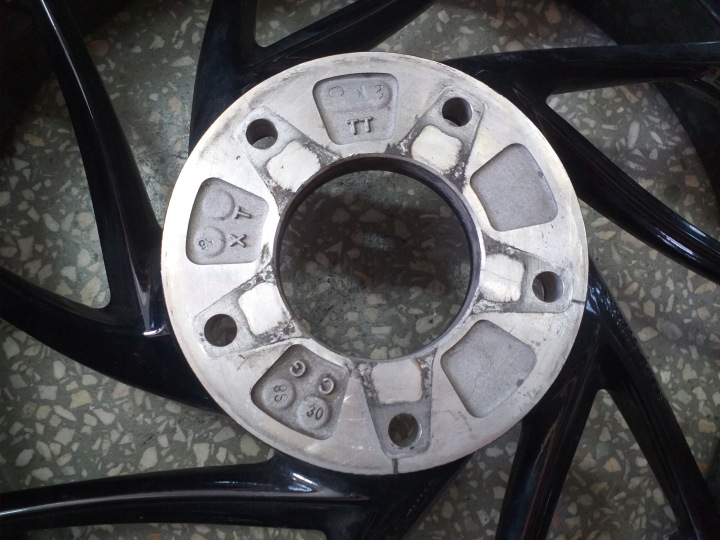 фото №16, Bmw k 1600 gt gtl 19 диск зад 8528659 17x 6.00 et 39