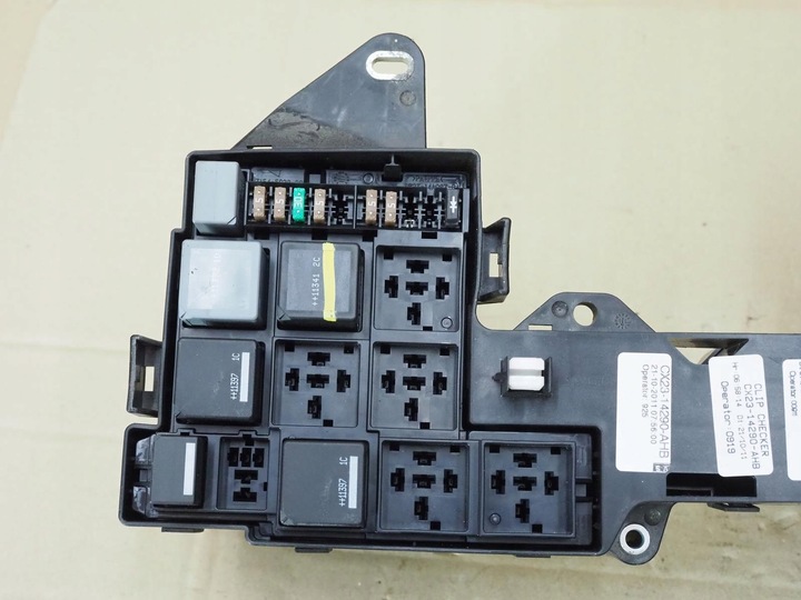 фото №14, Коробка предохранителей jaguar xf cx2314290ahb