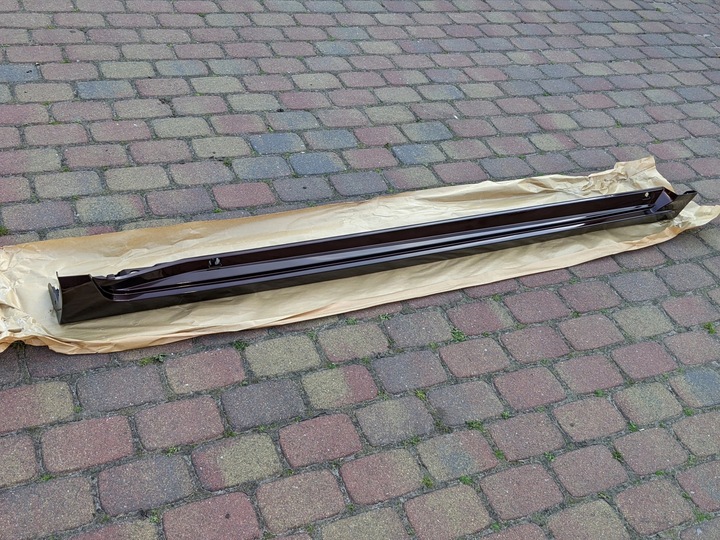 фото №2, Lexus ct200h рестайлинг правая планка пороговая порог 17-