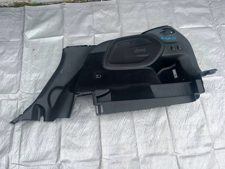 фото №5, Jeep cherpokee kl рестайлинг боковина багажника обивка