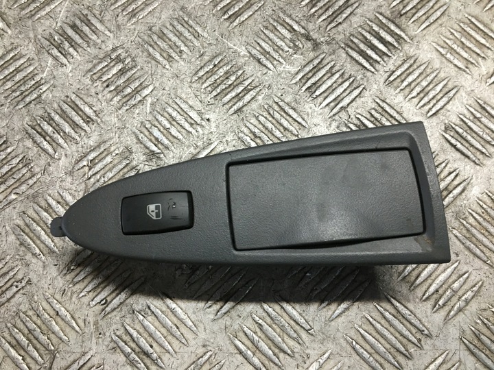 фото №1, Croma ii кнопка стёкла левый зад