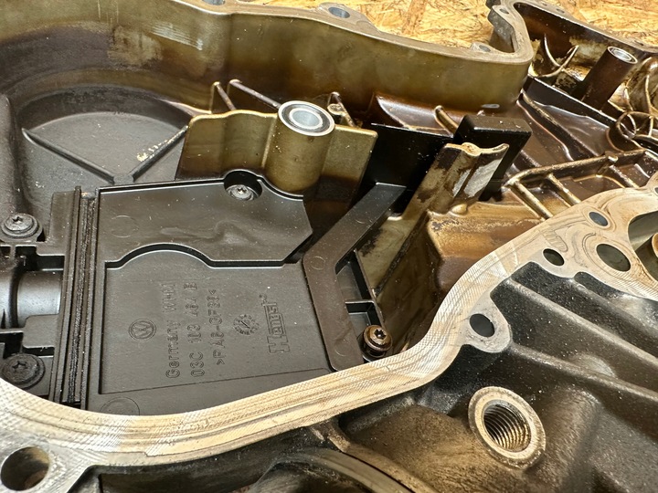 фото №8, Корпус распределительный вал vw seat audi 1.4 tsi 03c109211bq cax