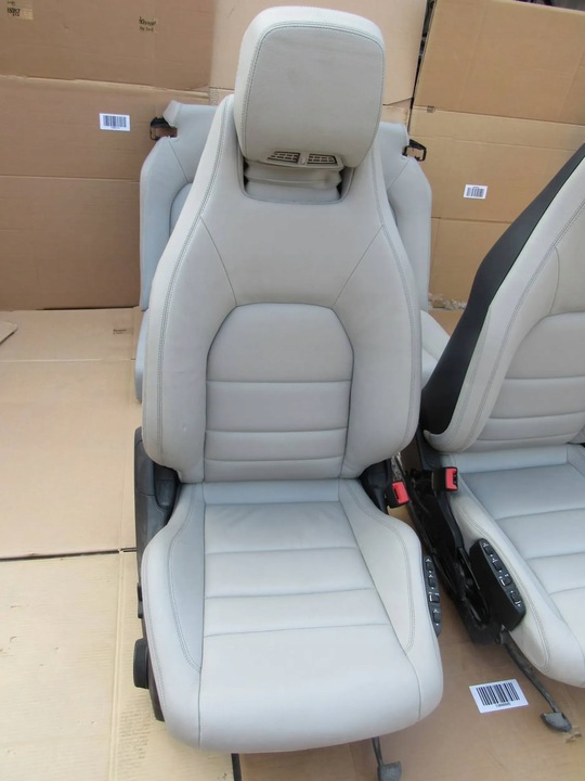 фото №9, Mercedes e c207 w207 207 cabrio сиденья диван салон кожа комплект