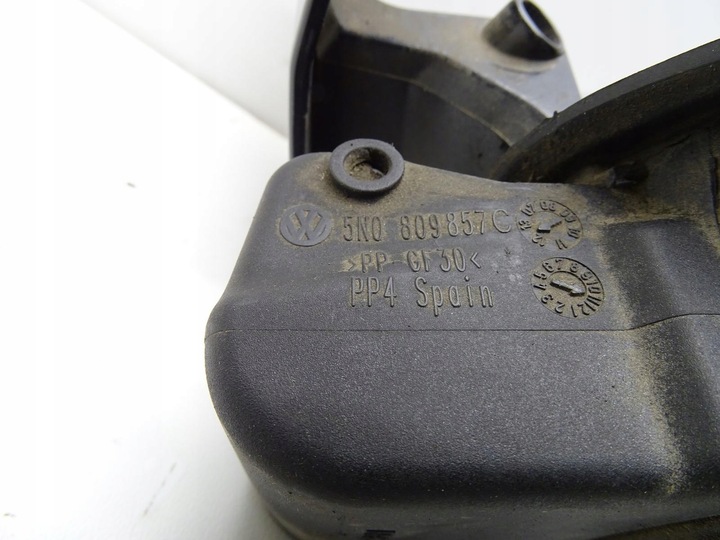 фото №8, Крышка заливка топлива крышка 5n0010641b vw tiguan 5n i рестайлинг lc9x