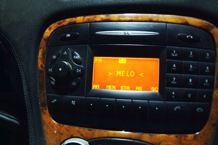 COMAND RADIO A2308200586 MERCEDES SL R230 EUROPE a2308200586