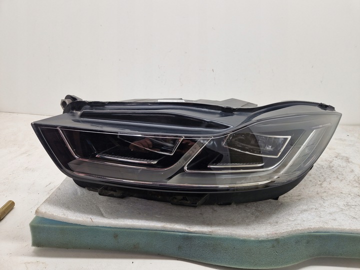 фото №1, Jaguar ipace i-pace полный led j9d3-13w030-hc лампа левая eu