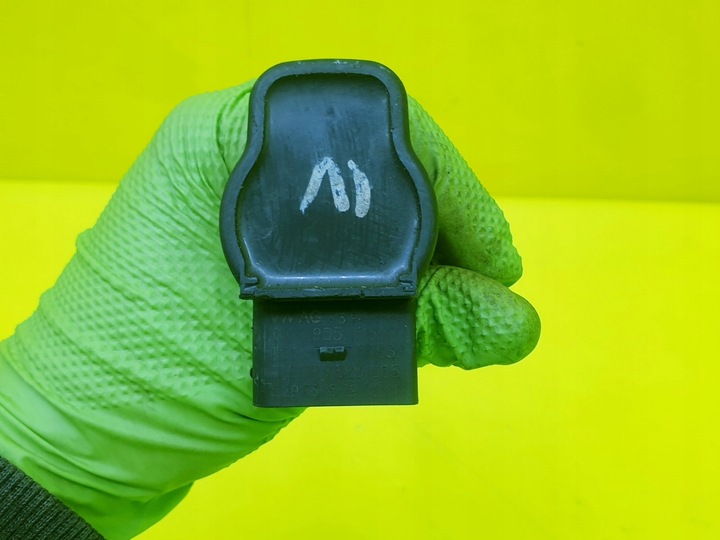 фото №6, Катушка зажигания audi a4 b7 a3 8p a6 c6 passat 2.0 4.2 tfsi ea113 rs4 b8 r8