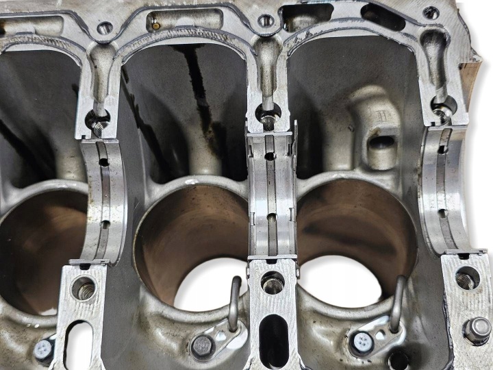 фото №12, Блок  двигуна d5244t15 volvo v60 s60 xc60 xc70 v70 s80 09487202