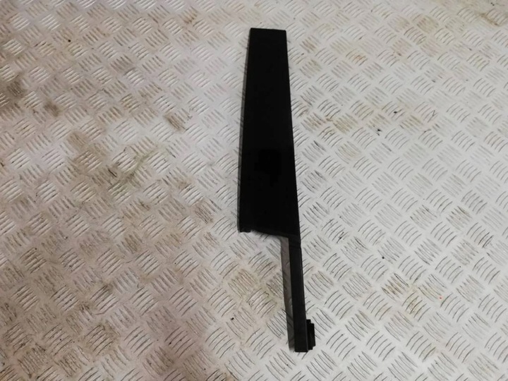 фото №2, Peugeot 3008 накладка стійка двері правих перед