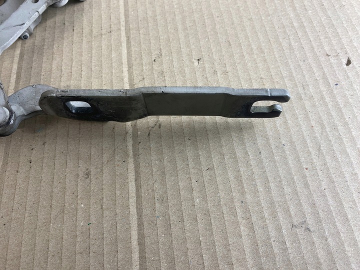 фото №11, Bmw 3 e90 e91 петля капота левый правые титан серебро 354 комплект 7115264