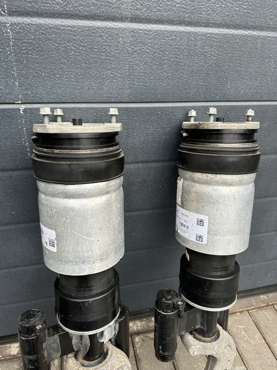 фото №3, Tesla модель x mcperson амортизатор левый переднее пневматический 1027061-00-c