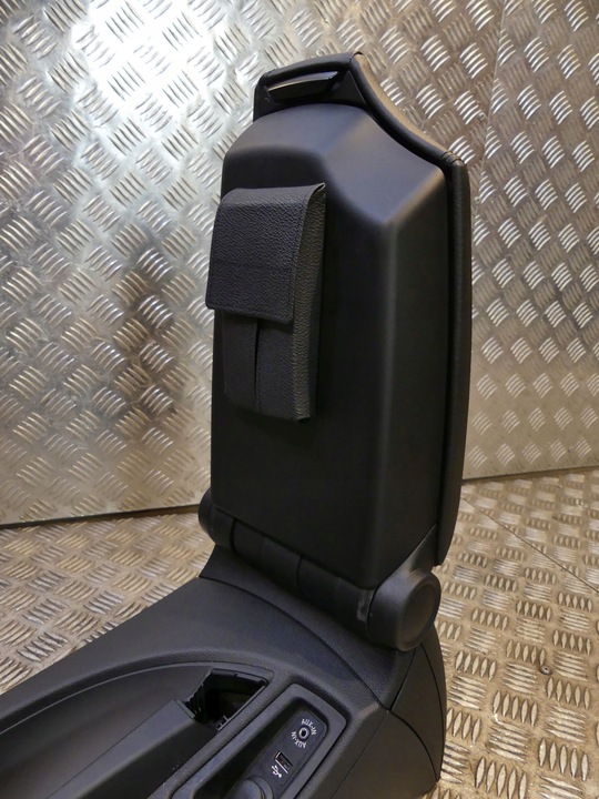 фото №16, Bmw e81 e82 e87 e88 панель роздавальна консоль подушка безпеки пасажир тунель org!