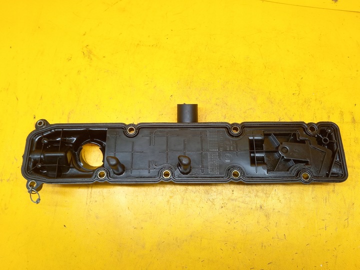 фото №6, Крышка клапанов peugeot 206 2,0hdi 9630142180