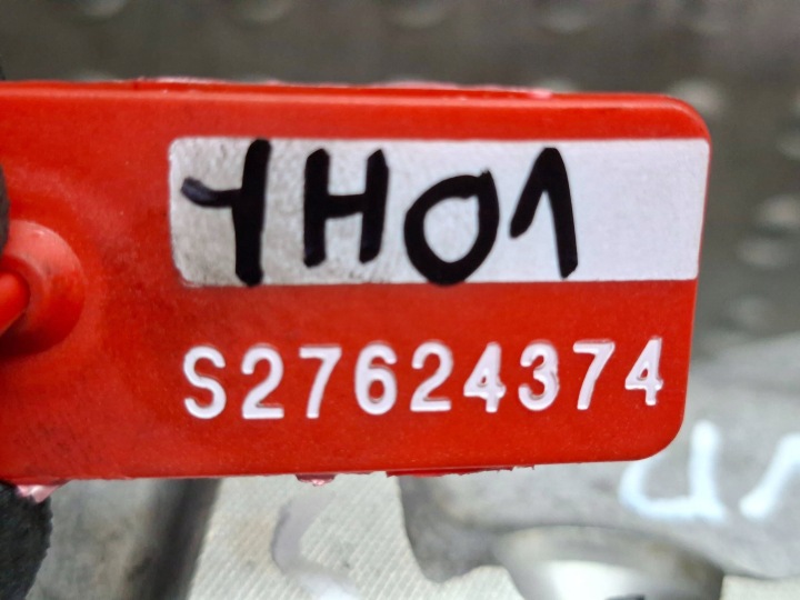 фото №9, Головка двигателя 9812313410 yh01 citroen peugeot toyota 1.5 bluehi 2018-