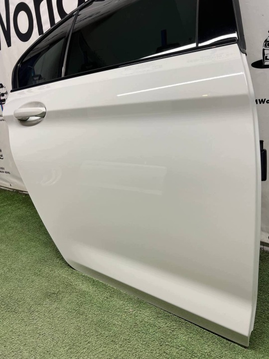 фото №8, Дверь перед передние правое зад правая сторона bmw g30 цвет a300 комплектные