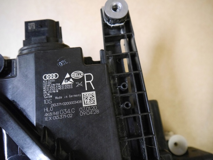 фото №11, Audi a7 4k лампы полный led 4k8941034c 4k8941033c