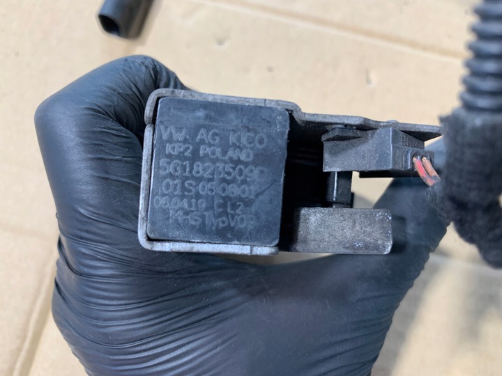 фото №6, Vw passat b8 golf 7 vii tiguan 5g1823509d замок капота двигателя