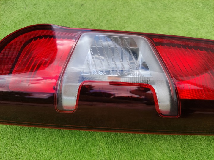 фото №13, Лампа зад права двері пасажира peugeot rifter bez вкладиш 18-