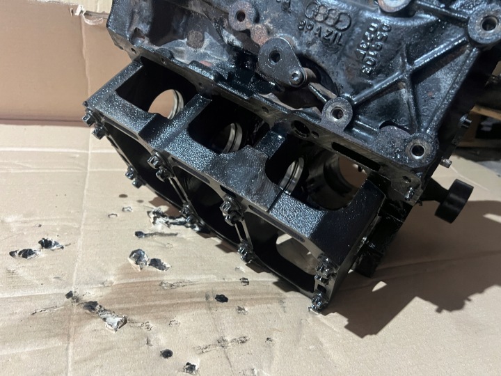 фото №10, Блок двигателя 059103023f audi a5 8t 3.0 tdi