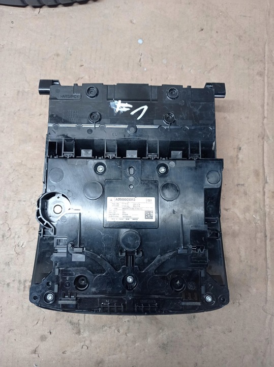 фото №6, Лампа стеля кабіни mercedes x a470