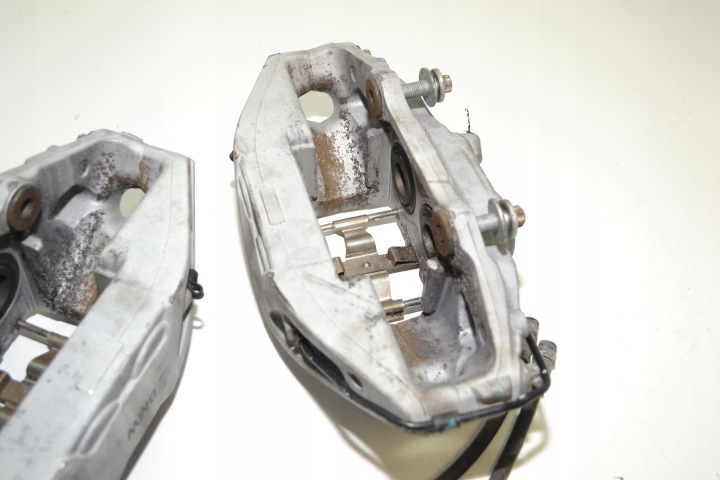 фото №14, Bmw g11 g12 730d 3.0d xdrive зажимы тормозные перед 44/374/36 комплект