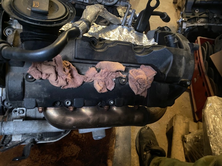 фото №6, Правая крышка клапанов do audi vw 3.0t 059103470al am as cdu cla ctb