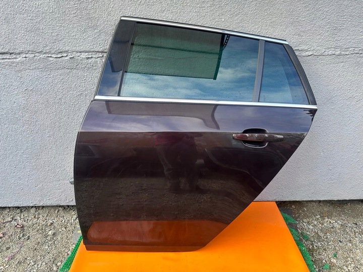 фото №1, Opel insignia a z41c универсал дверь зад левая комплектные org.