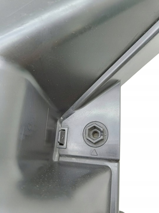 фото №8, Bmw x5 e70 2013 крышка микрофильтра кабины