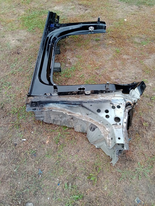 фото №3, Audi q7 4m четверть порог стойка правая перед