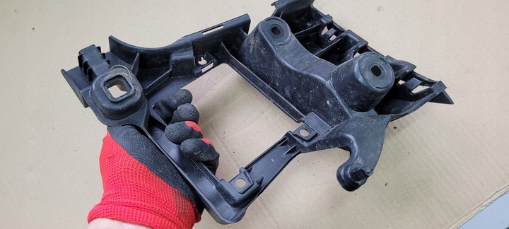 фото №15, Ковзун направляюча кріплення бампера audi a6 c7 fl