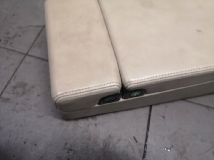 фото №6, Підлокітник сидіння зад audi a8 d2 кремовий