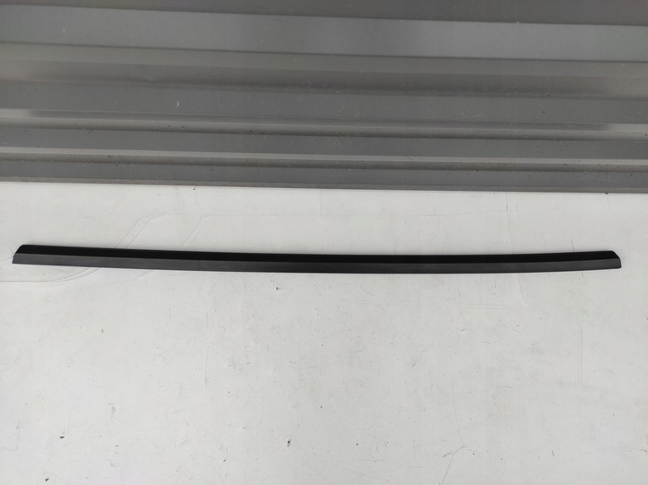 фото №1, Планка накладка хром двері скла лівий зад tesla модель 3 1080746-00-f