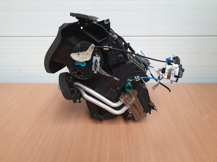 фото №8, Отопитель вентилятор панель кондиционера dacia duster i 13r 272704610r