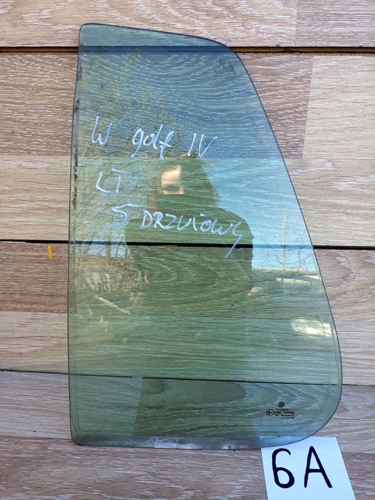 фото №1, Vw golf 4 iv 5d скло бокова трикутник малий двері зад ліва оригінал!