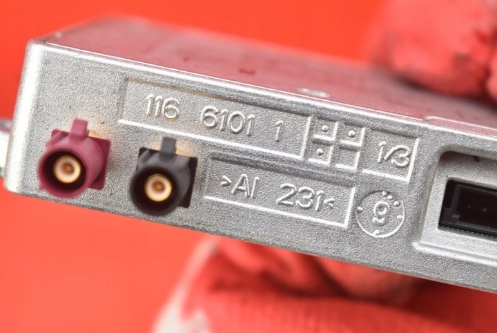 фото №9, Усилитель антенны 8j0035456 audi q5 8r 08-12