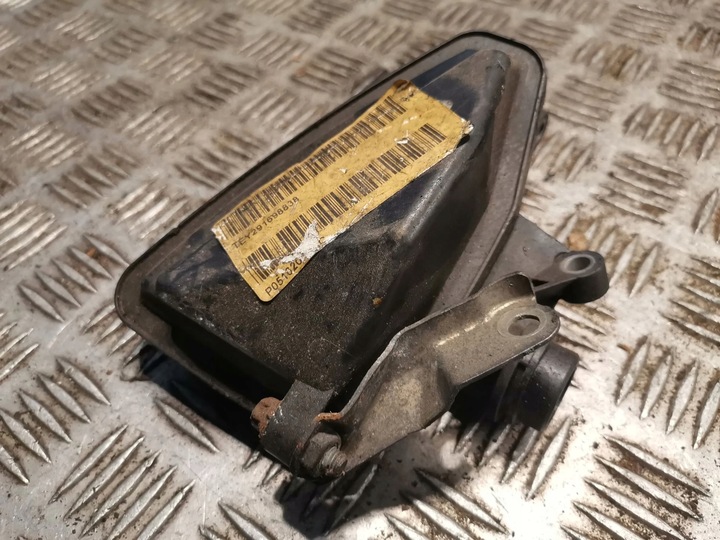 фото №1, Jeep grand cherokee wk резонатор / воздуховод воздуха