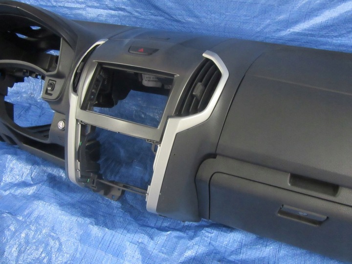 фото №6, Isuzu d-max ii 2013 панель роздавальна капот + подушки org. kpl