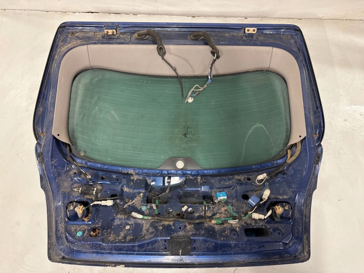фото №12, Крышка багажника 2003 lexus is 200-300 6810553081