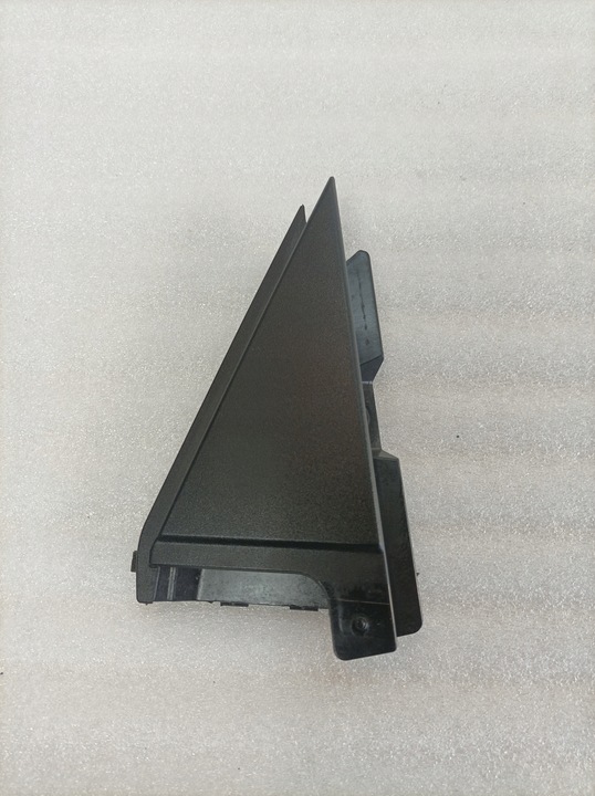 фото №1, Crossland x трикутник заглушка двері праві зад